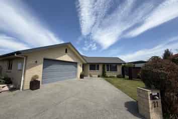 21 Hilton Place, Burleigh