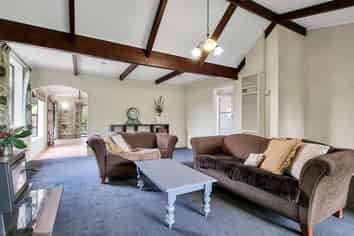 10 Barron Crescent, Fenton Park