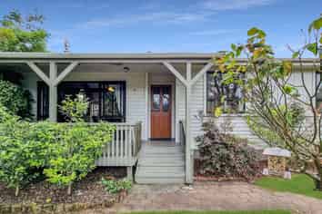 10 Barron Crescent, Fenton Park