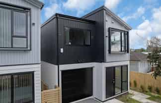 22D Justmere Place, Weymouth