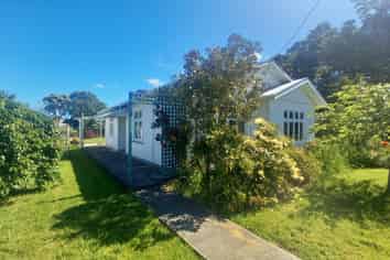 11,13 Birch Street, Tuatapere