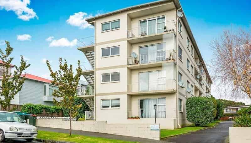 8/14 Lovelock Avenue, Mount Eden