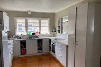 24 Mabey Road, Avalon