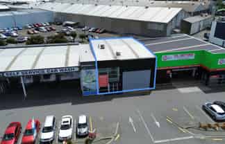 High Profile Showroom, Office or Warehouse