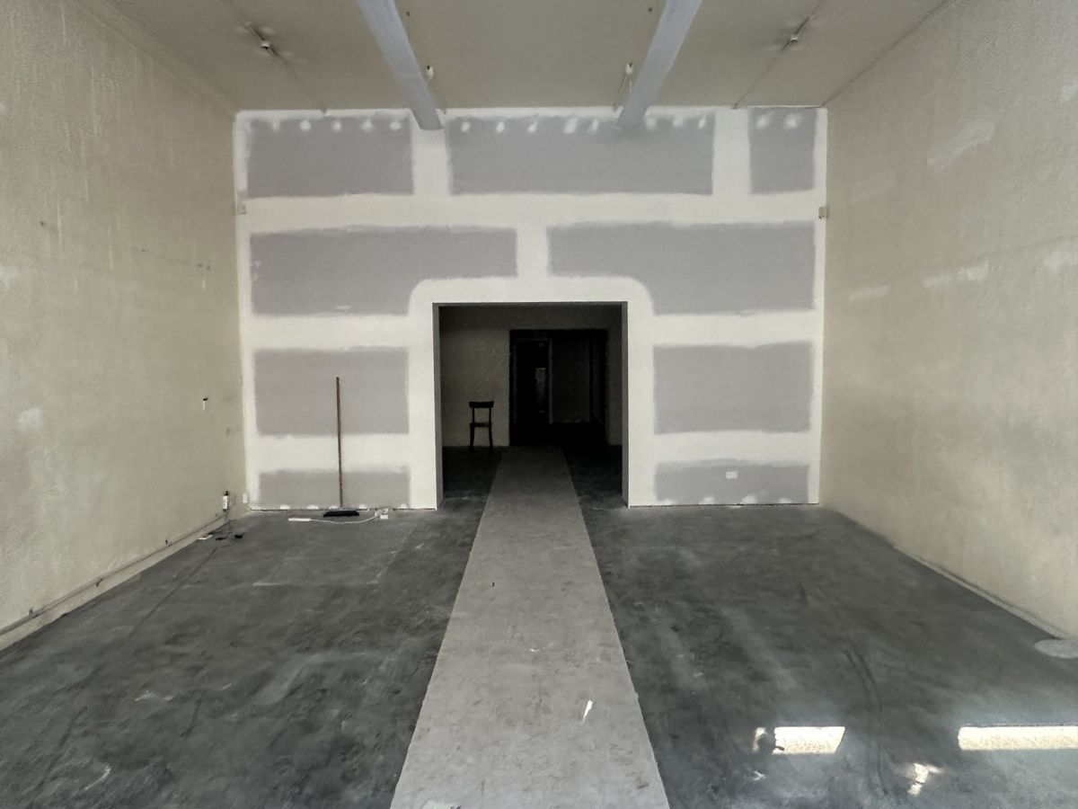 Edinburgh Way Retail Space Available! - Ansicht 3