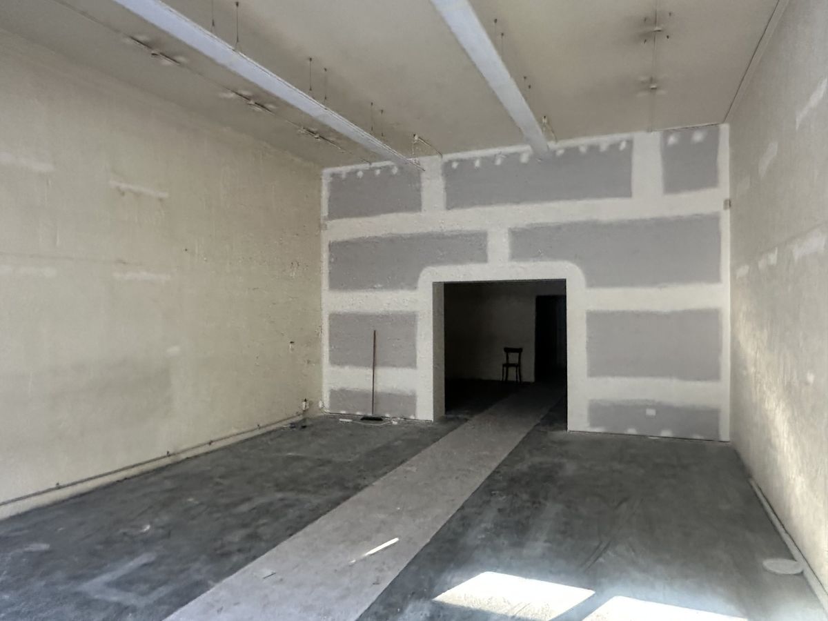 Edinburgh Way Retail Space Available! - Ansicht 4