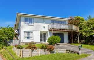 21 Staithes Drive North, Whitby