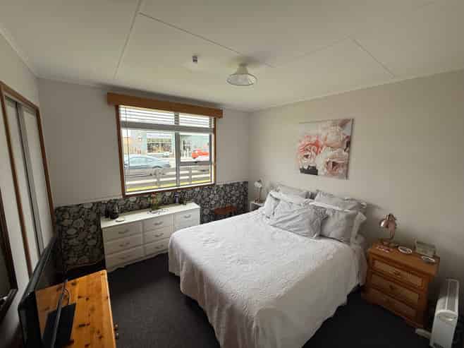 5 Waikawa Road, Owaka