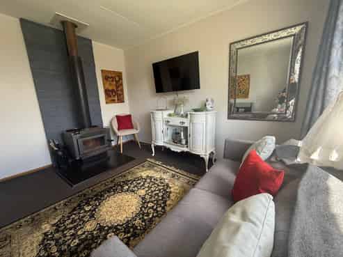 5 Waikawa Road, Owaka