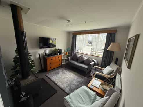 5 Waikawa Road, Owaka