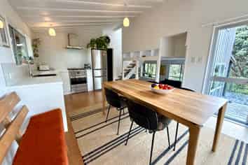 191 Hills Road, Raglan