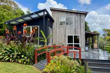 191 Hills Road, Raglan