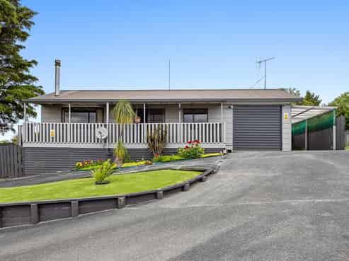 1/63 Rodney Street, Wellsford