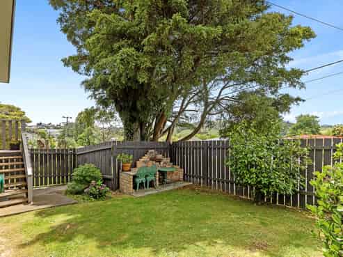 1/63 Rodney Street, Wellsford
