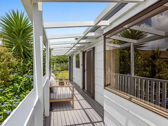 2/63 Rodney Street, Wellsford