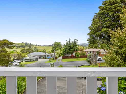 2/63 Rodney Street, Wellsford