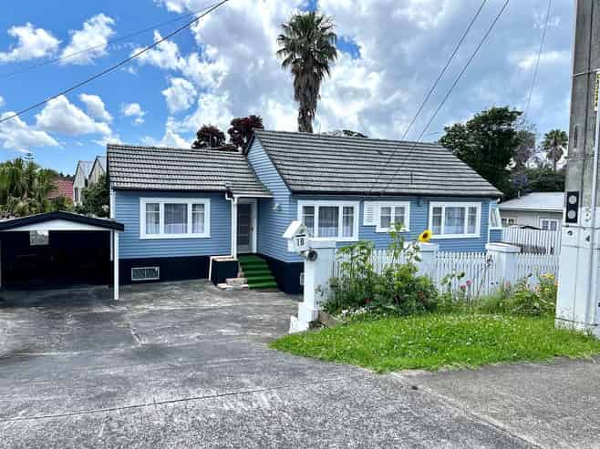 1B Barrack Road, Mount Wellington