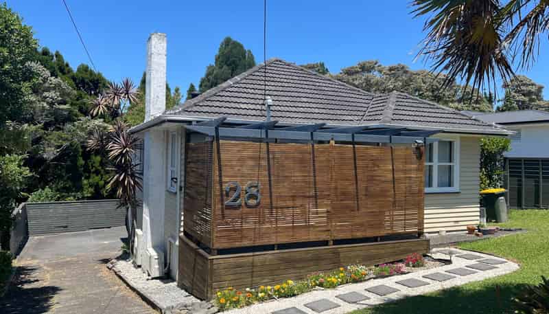 28 South Lynn Road, Titirangi