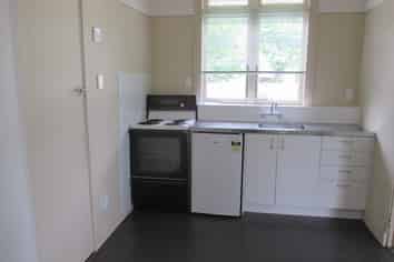 285A Fitzherbert Avenue, West End