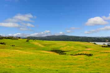 205 Vaughans Road, Okura