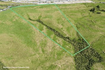 205 Vaughans Road, Okura