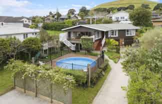 97 Wallace Road, Mangere Bridge