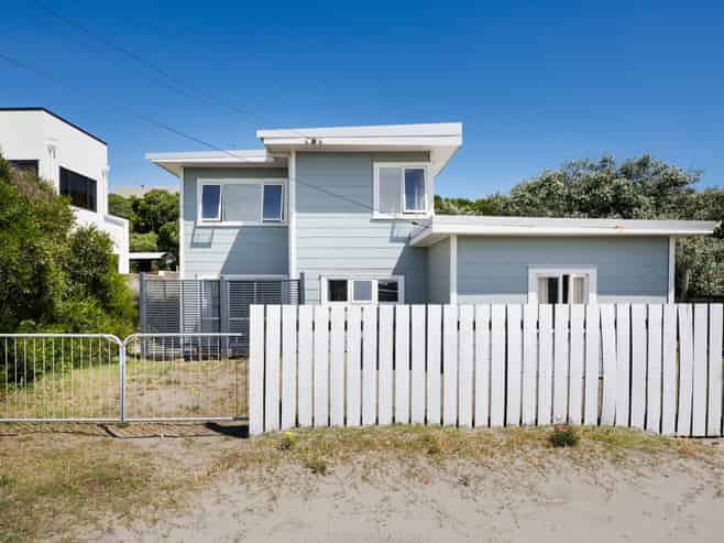 4 Hunia Terrace, Himatangi Beach