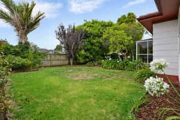 30 Darren Crescent, Half Moon Bay