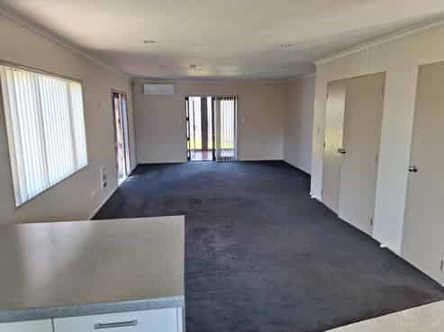 8 Pyramid Place, Glen Eden