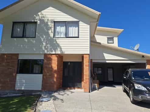 8 Pyramid Place, Glen Eden