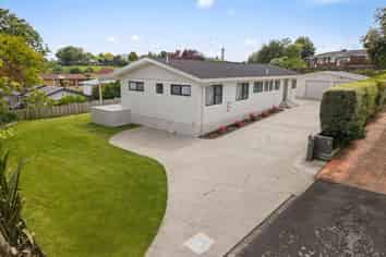 4 Kitchener Place, Putaruru