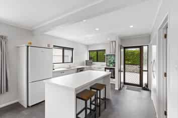 4 Kitchener Place, Putaruru