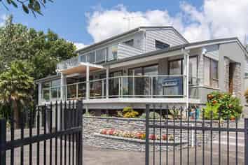 17A Sea View Terrace, Cockle Bay