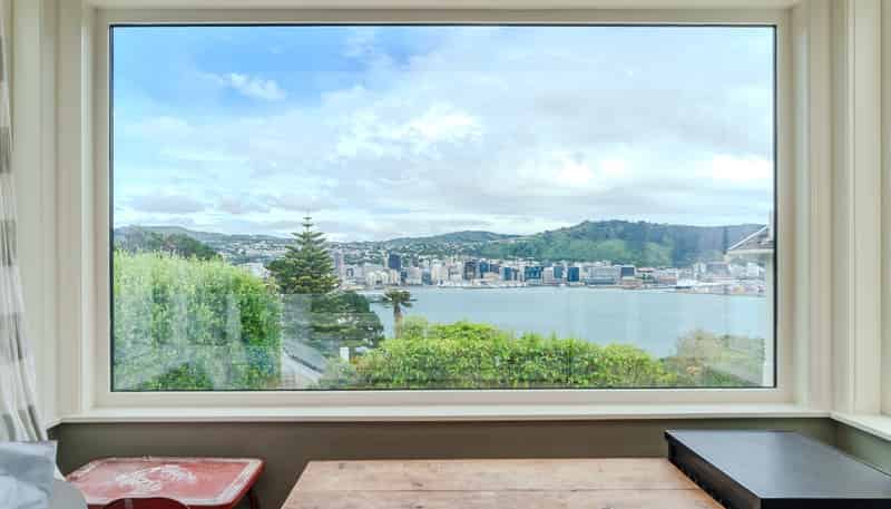 60 The Crescent, Roseneath