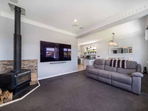 69 Cruickshank Road, Clouston Park