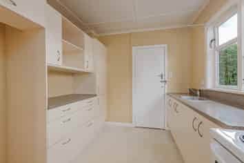 14 Chester Crescent, West End