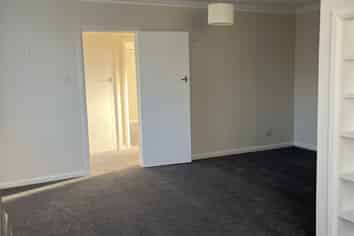 14 Chester Crescent, West End