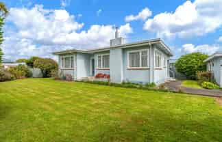 14 Chester Crescent, West End