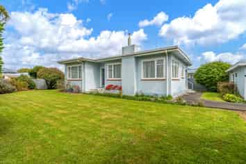 14 Chester Crescent, West End