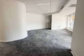 RETAIL OPPORTUNITY IN TITIRANGI VILLAGE
