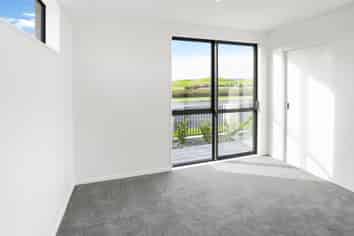 5/1 Manahau Lane, Flat Bush