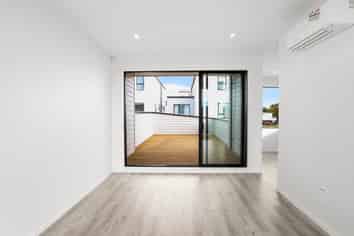 5/1 Manahau Lane, Flat Bush