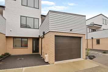 5/1 Manahau Lane, Flat Bush