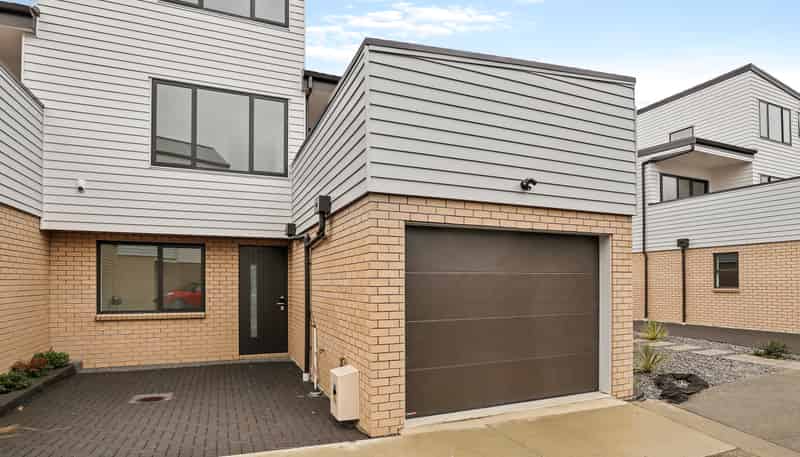 5/1 Manahau Lane, Flat Bush