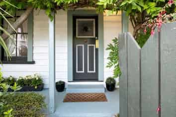 2 Paradise Road, Napier South