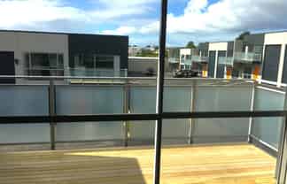 23/45 Karepiro Drive, Stanmore Bay