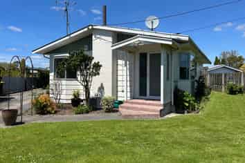 10 Oak Street, Masterton