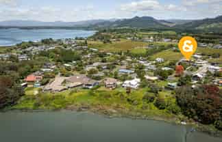 2 Denby Close, Athenree