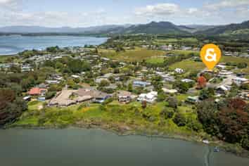 2 Denby Close, Athenree