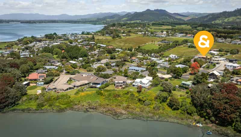 2 Denby Close, Athenree